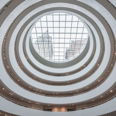 Guggenheim Museum Architectural Style: Frank Lloyd Wright’s Spiraling Modernist Masterpiece